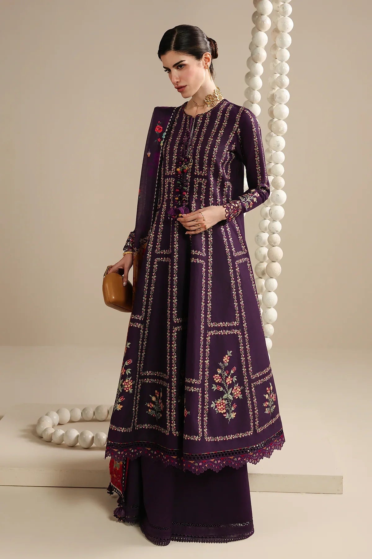 EMBROIDERED LAWN IL26-D06
