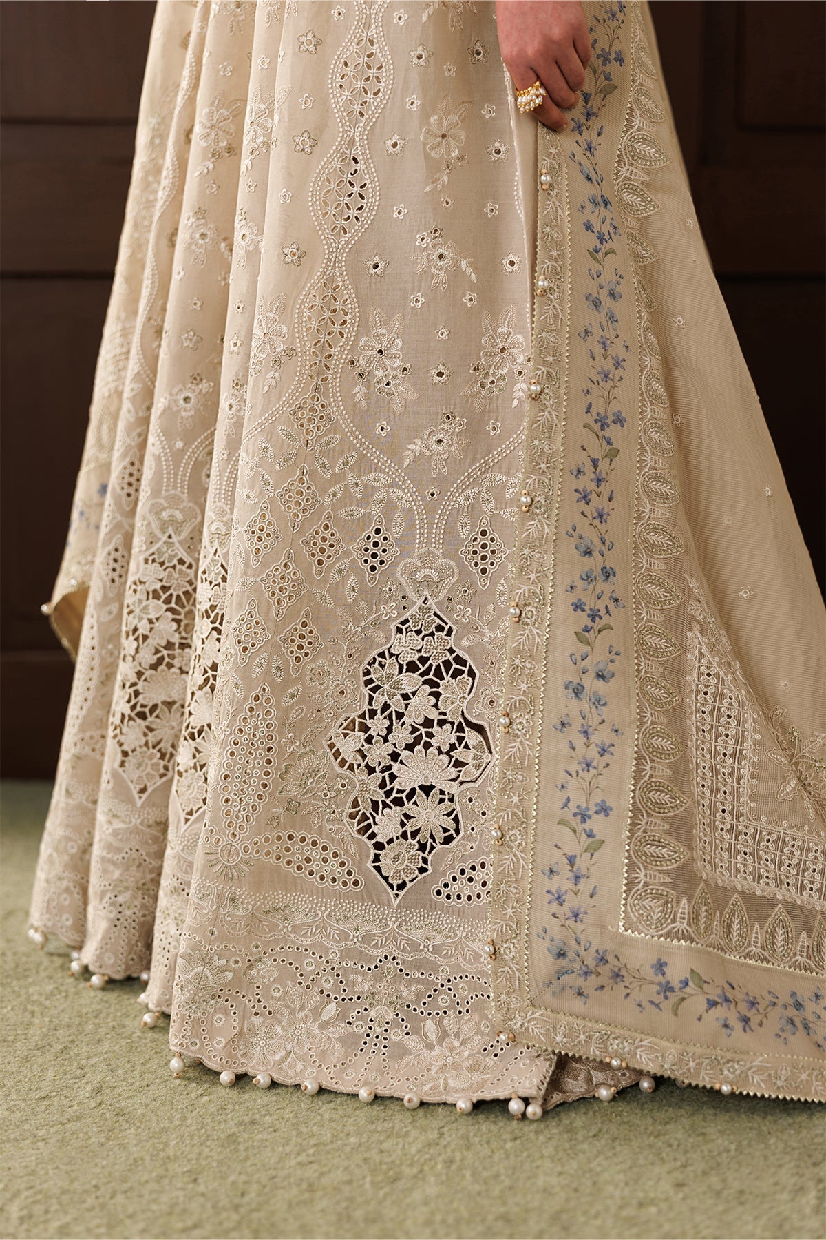 EMBROIDERED LAWN EL26-D03