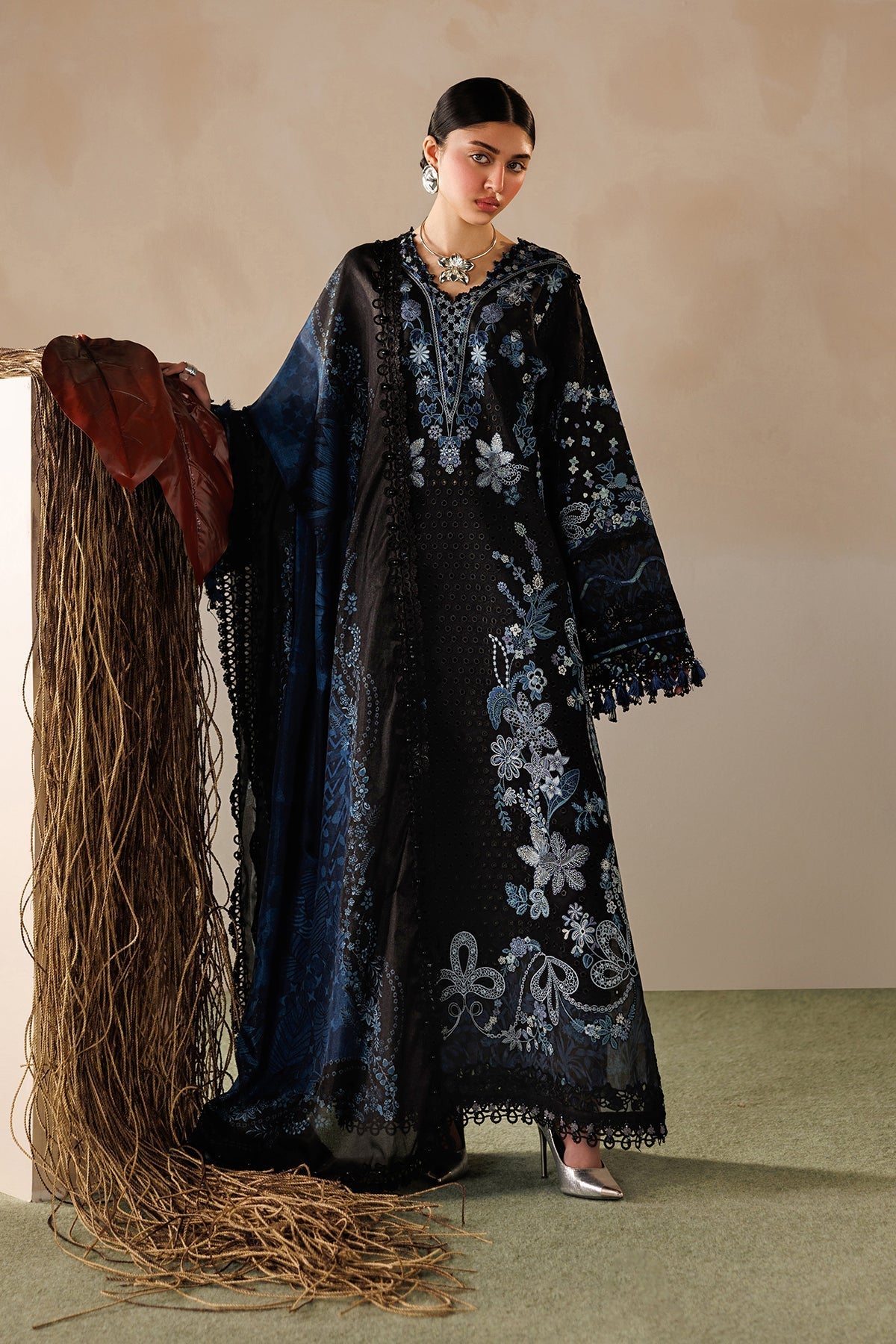 EMBROIDERED LAWN EL26-D08
