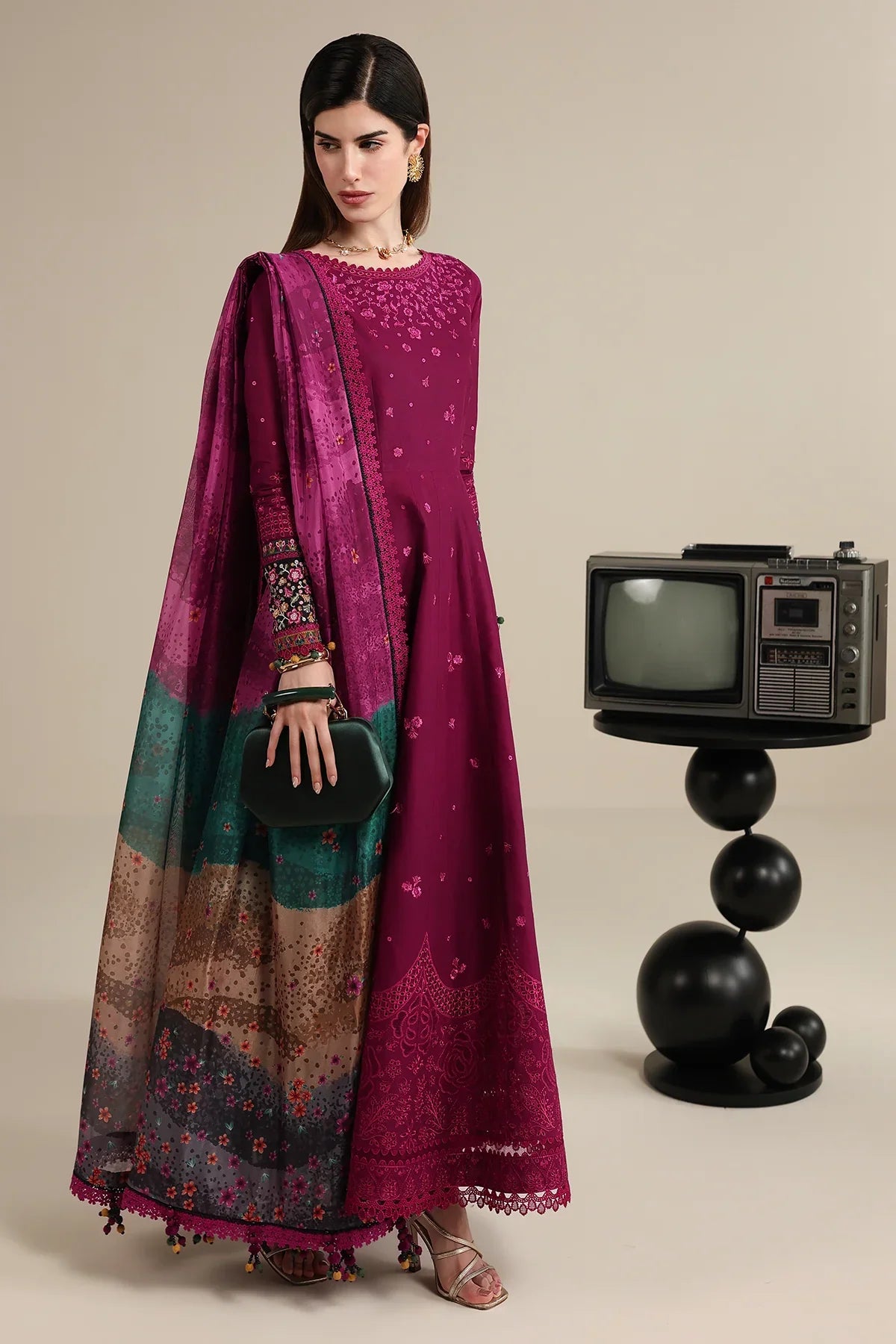 EMBROIDERED LAWN IL26-D02