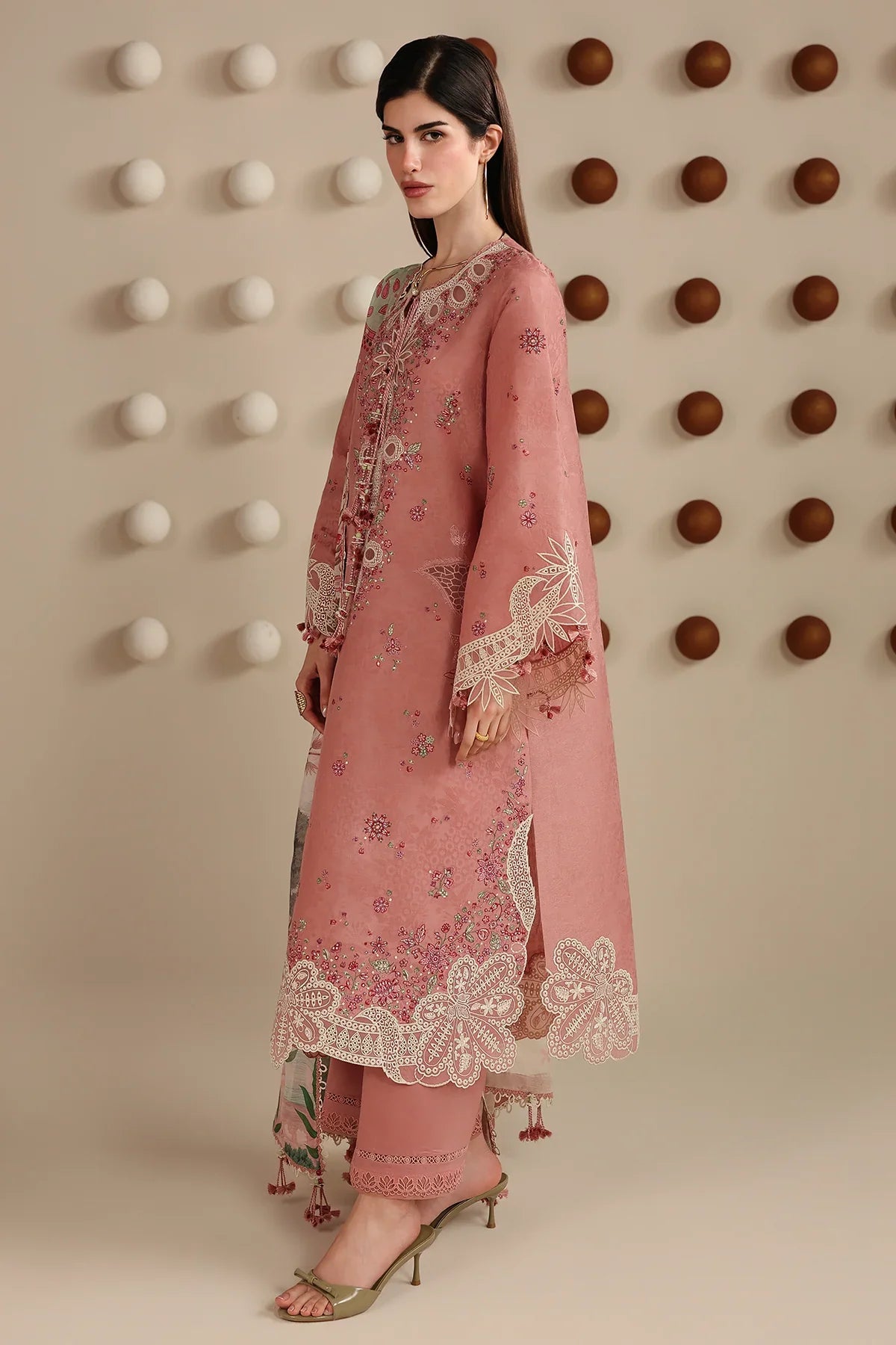 EMBROIDERED LAWN IL26-D04