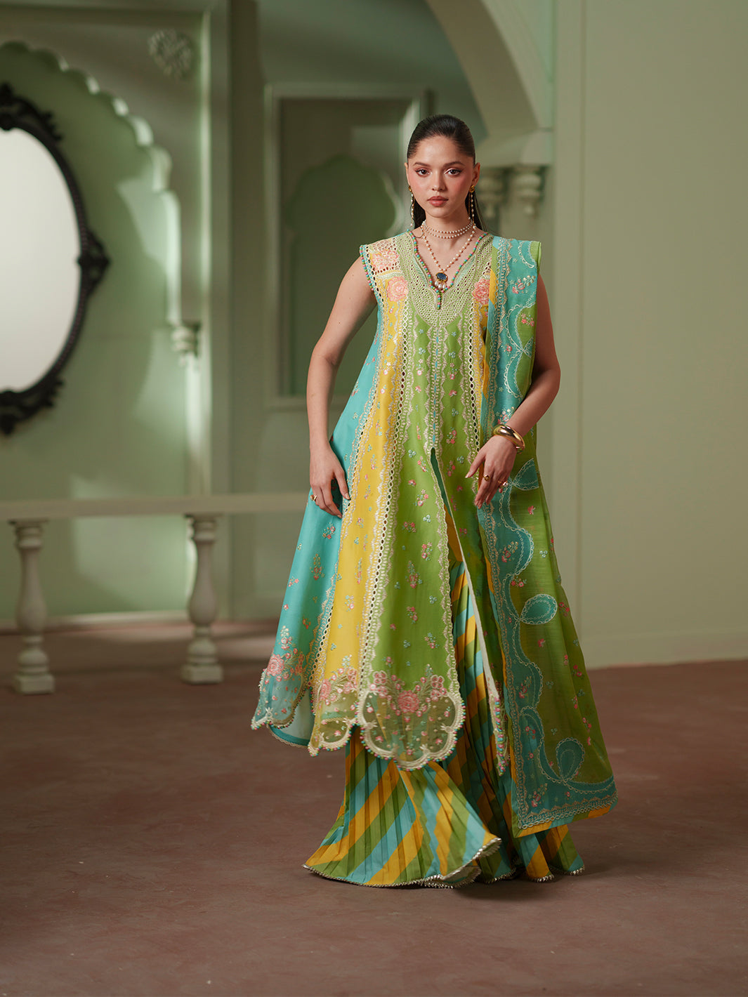 D-114- A | 3 PC LUXURY LAWN
