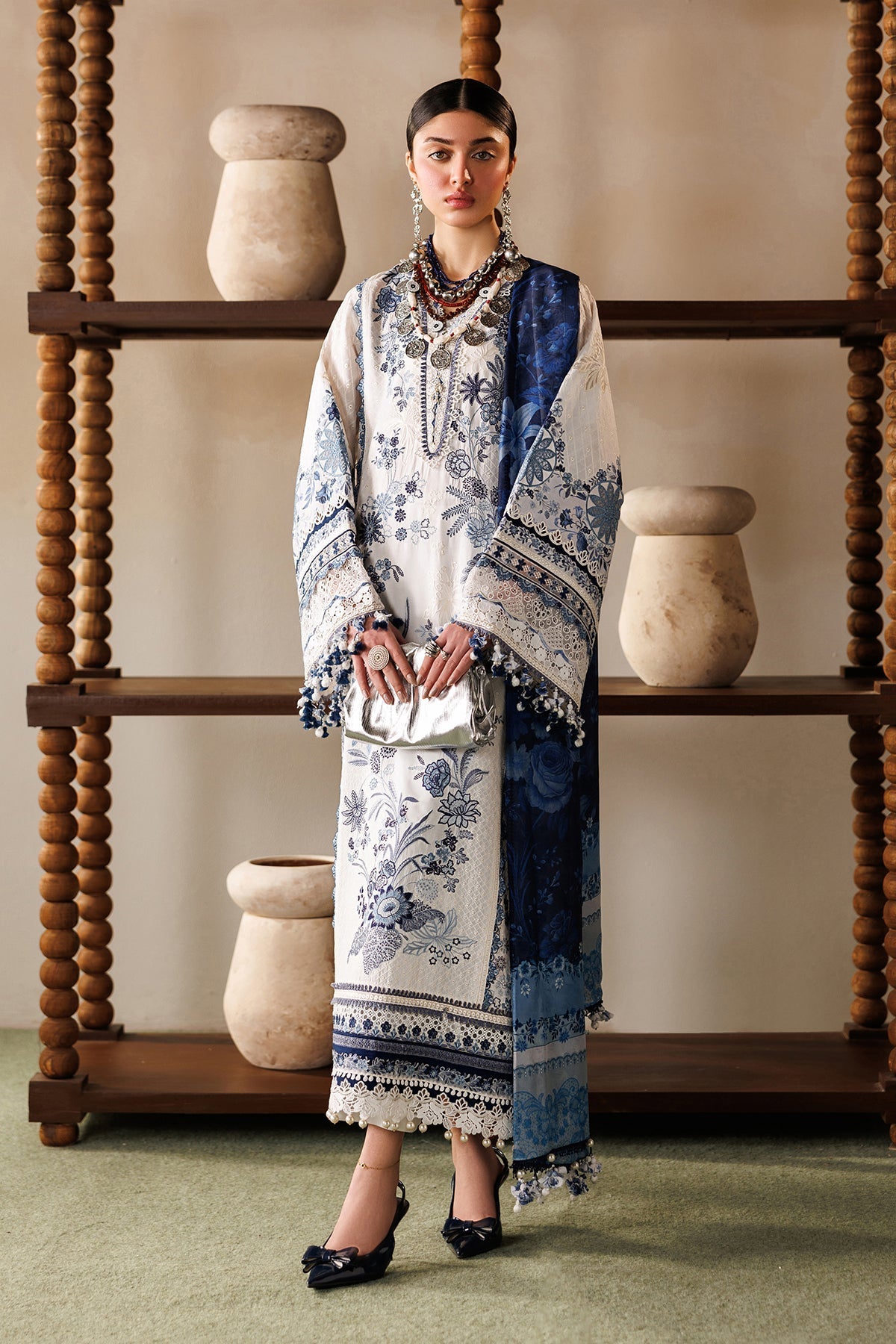 EMBROIDERED LAWN EL26-D06
