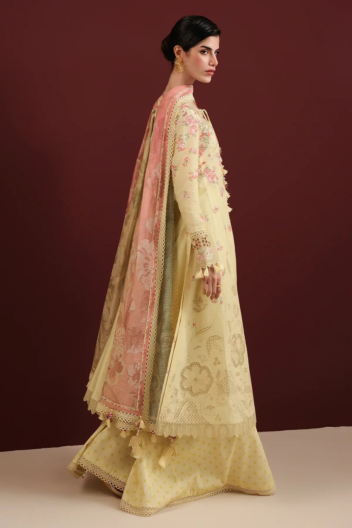 EMBROIDERED LAWN IL26-D07