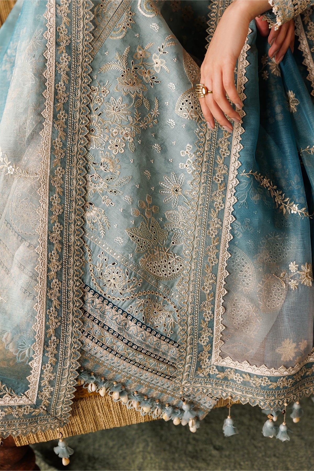 EMBROIDERED LAWN EL26-D01