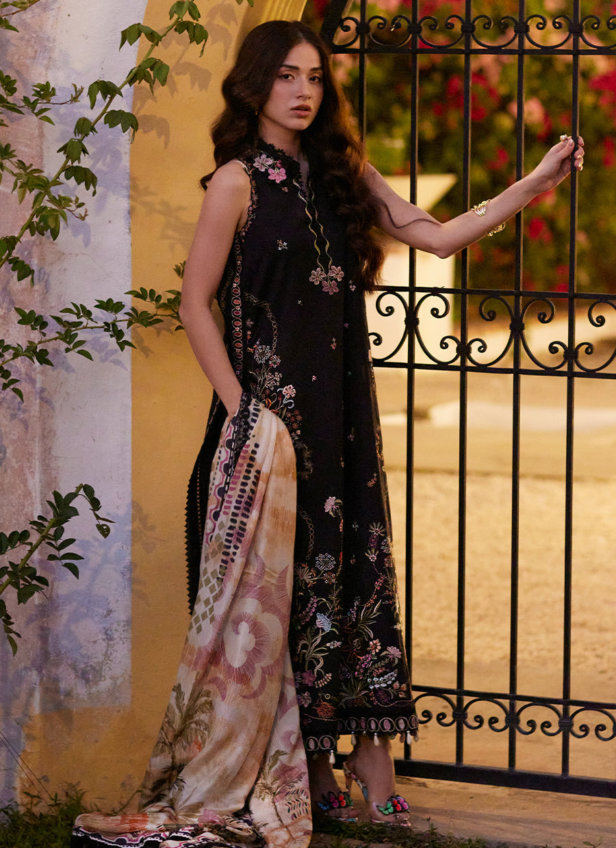 BLANCA BLACK