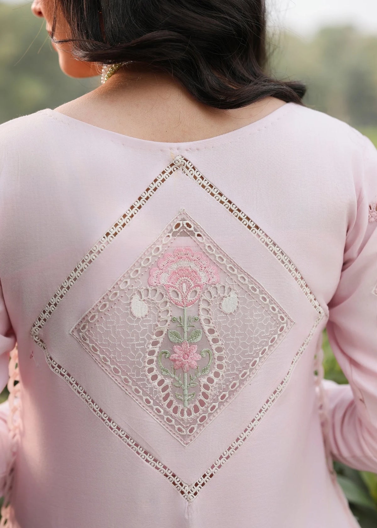 PINK BREEZE