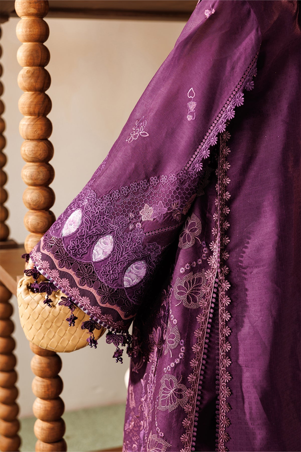 EMBROIDERED LAWN EL26-D02